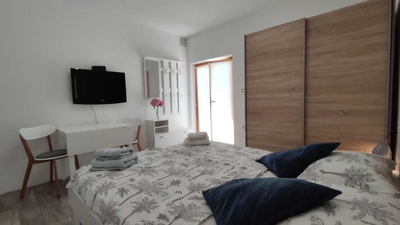 Ferienwohnung Sea View Olive Retreat Portorož Exterior foto