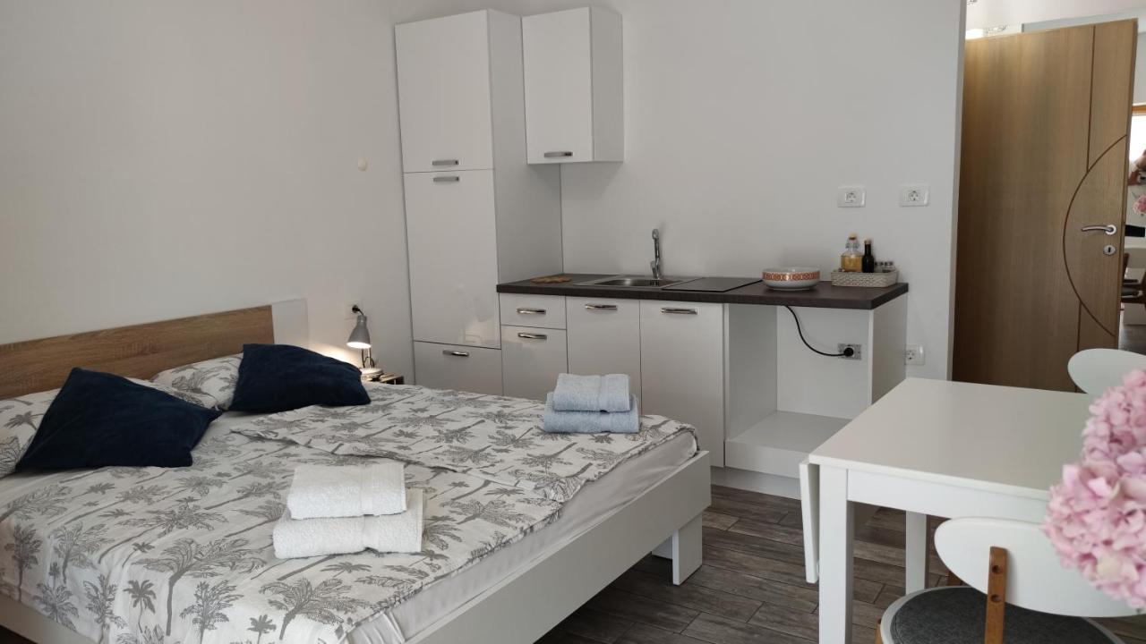 Ferienwohnung Sea View Olive Retreat Portorož Exterior foto